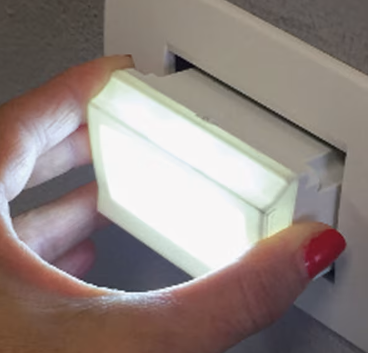 MAXISELF LED LAMP.EMERGEN. B/N INC.